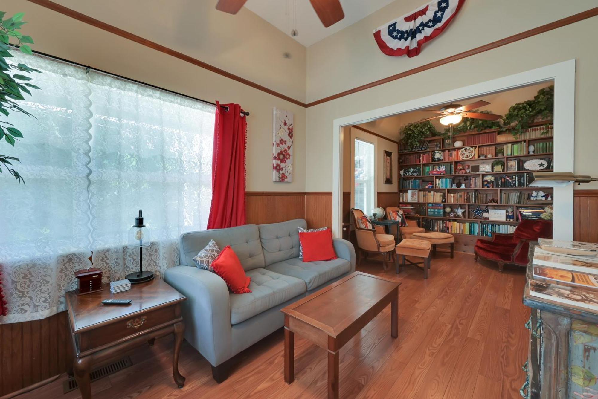 Spacious Downtown Jackson Retreat- Historic Hangout Exterior foto